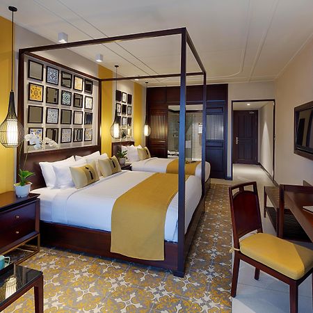 Allegro Hoi An . A Little Luxury Hotel & Spa Exterior photo A suite at the Taj Bengal