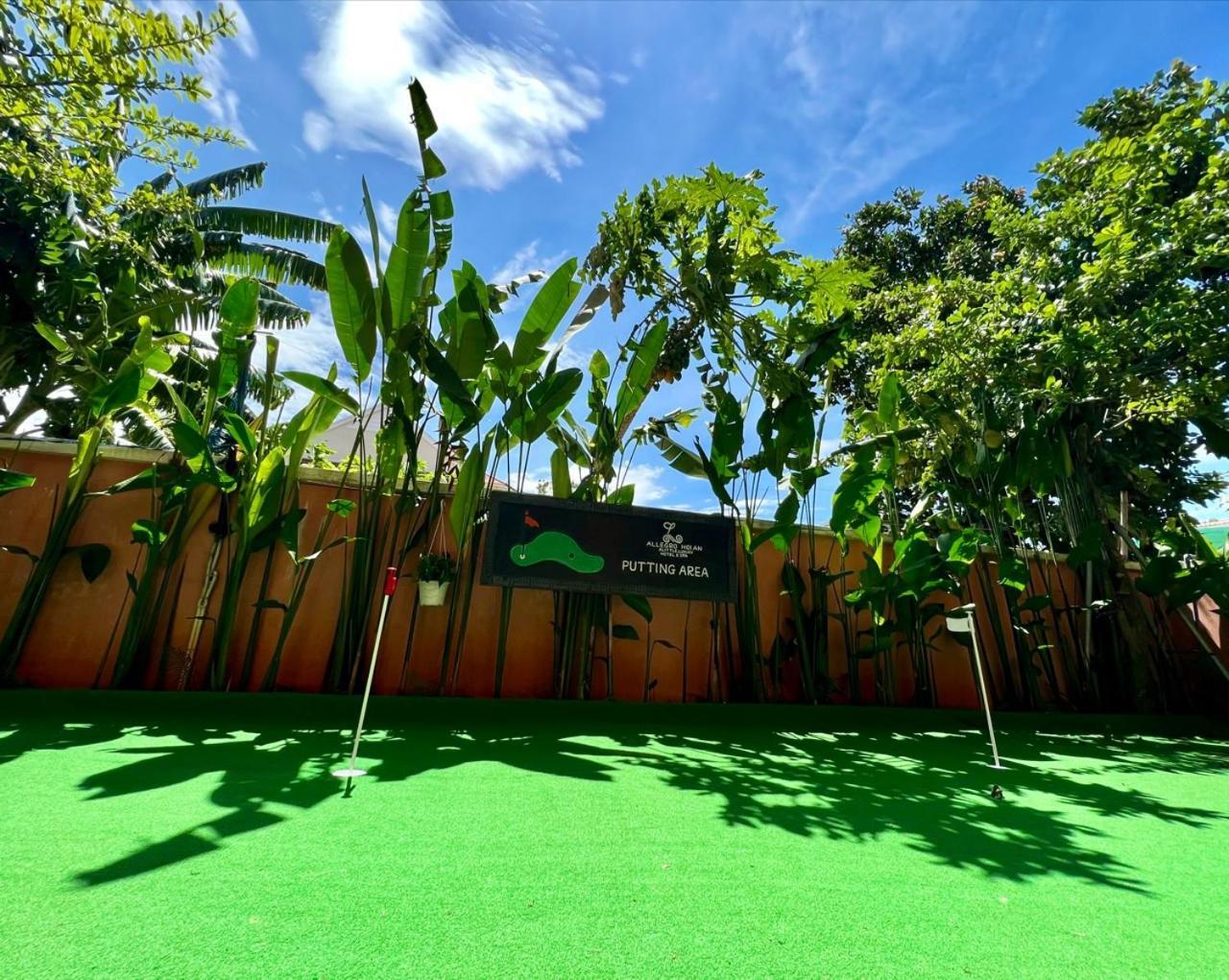 Allegro Hoi An . A Little Luxury Hotel & Spa Exterior photo Golf putting green